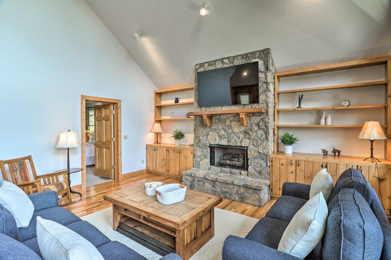 Sapphire Retreat With 2 Decks, Views And Resort Access Extérieur photo